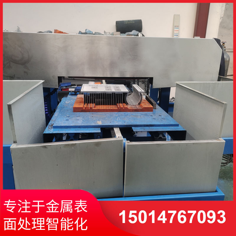鋁(lv)材直(zhi)紋(wen)拉絲機(ji)廠傢